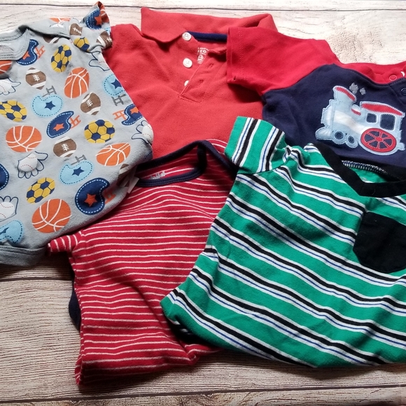 okie dokie Other - 5 baby boy onesies 6 and 6-12 month